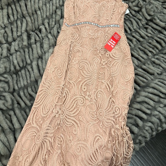 Evening gown - Picture 4 of 4